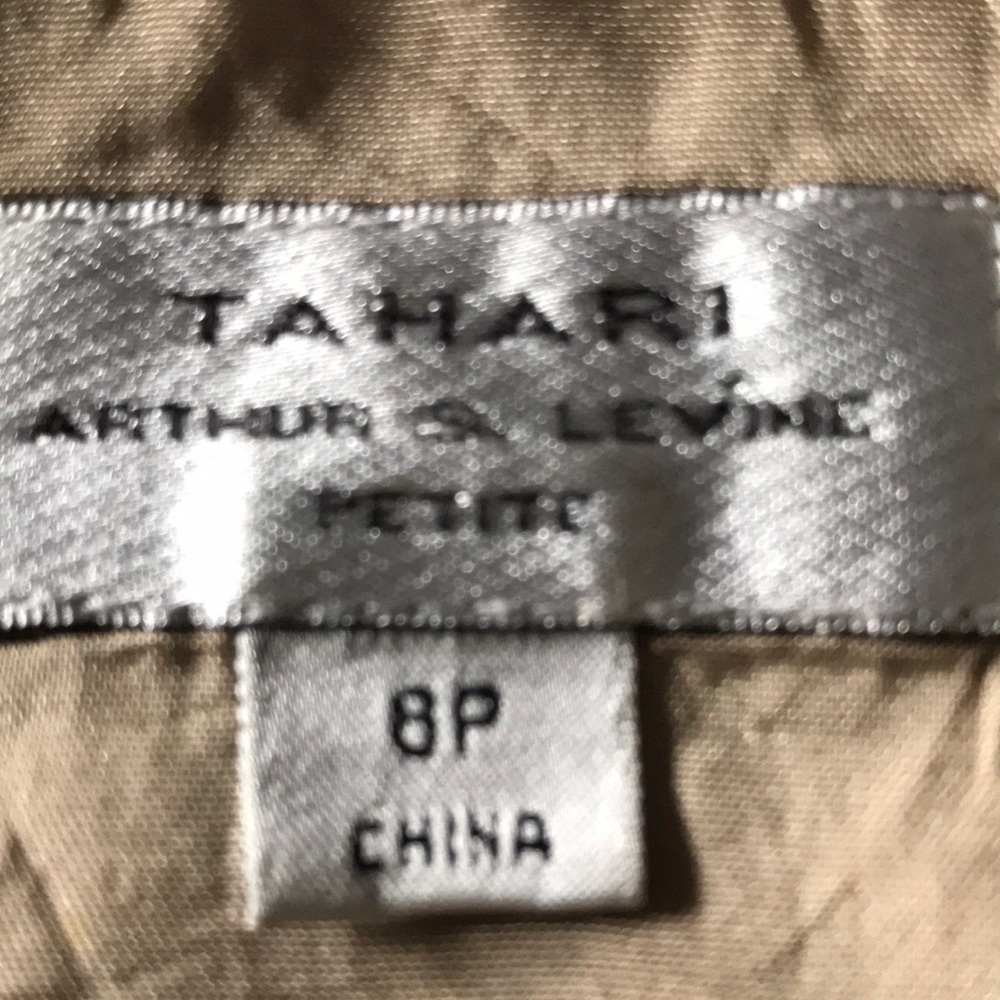 Sleeveless Tahani Tank Top - Picture 3 of 5